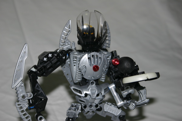 close-up_with_launcher.jpg