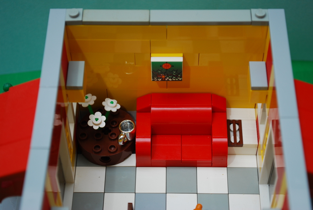 yellow_house_lounge_2.jpg