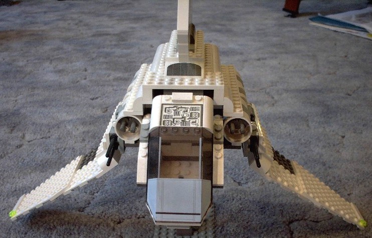 imperial_shuttle_front.jpg