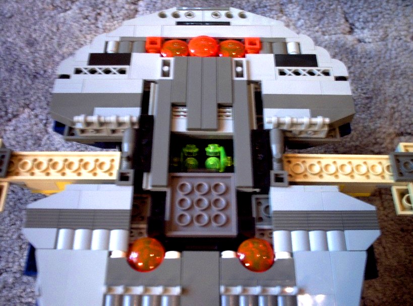 slave_i_bomb_bay.jpg
