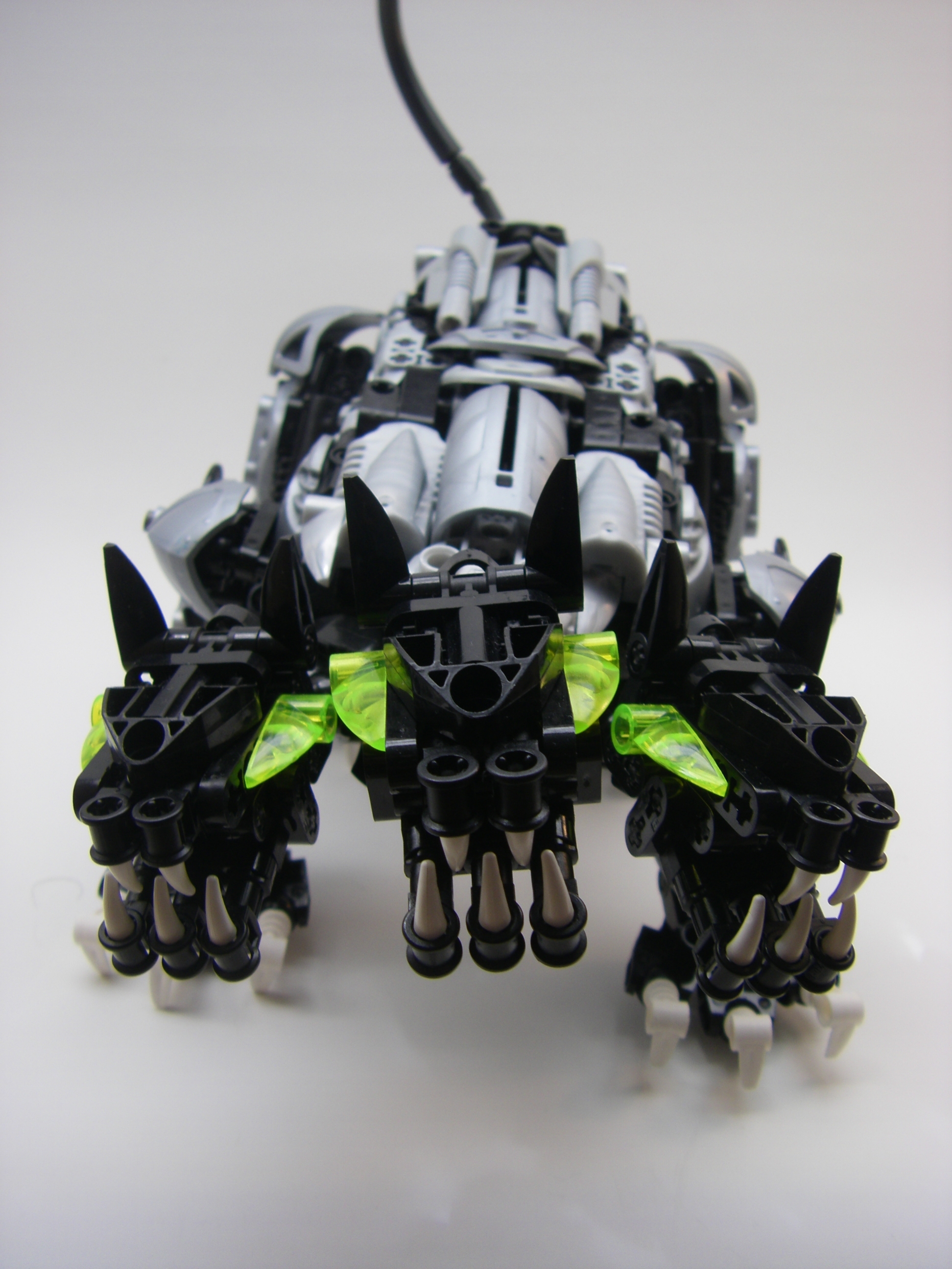 armoredcerberus001.jpg