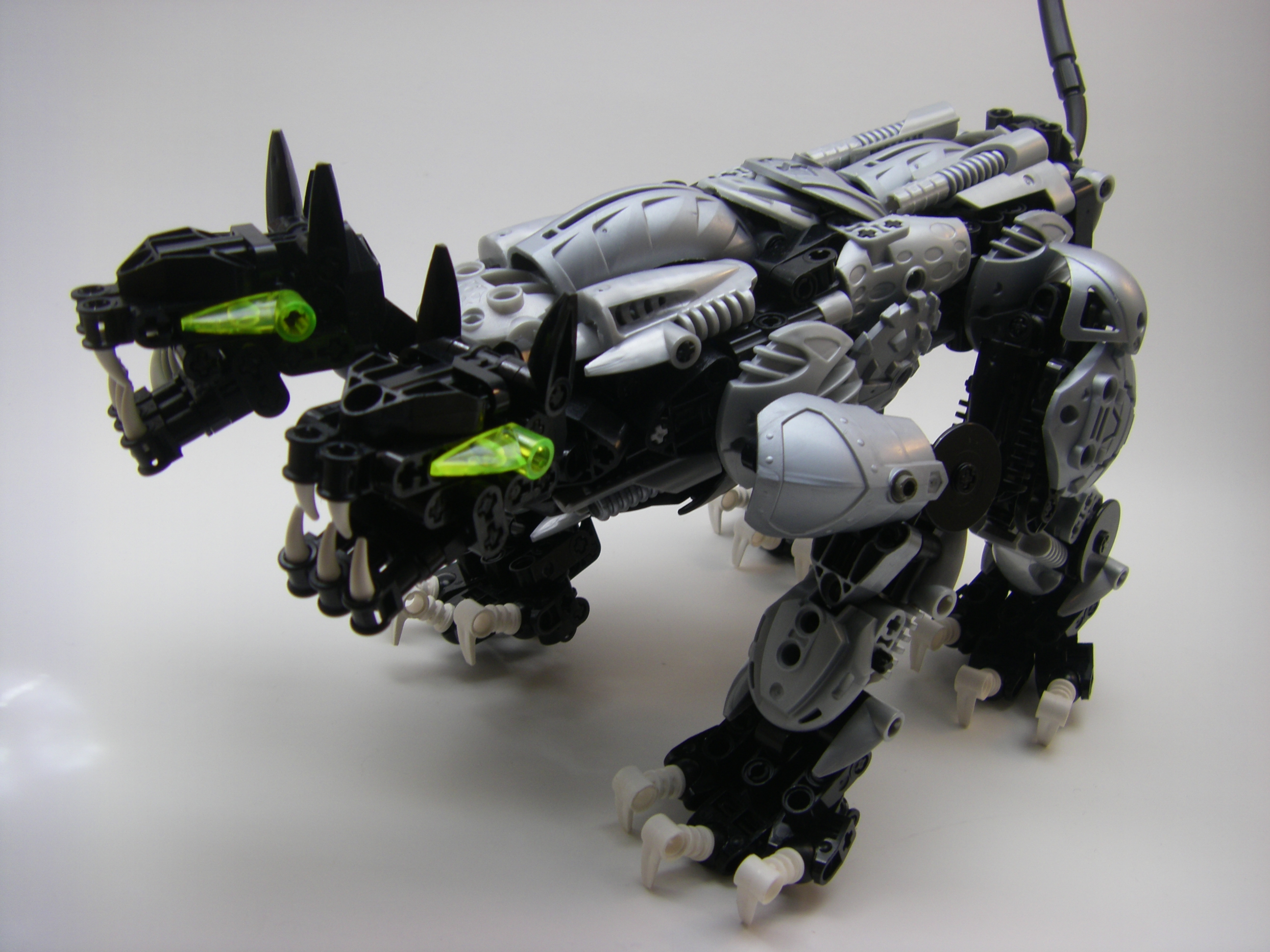 armoredcerberus008.jpg