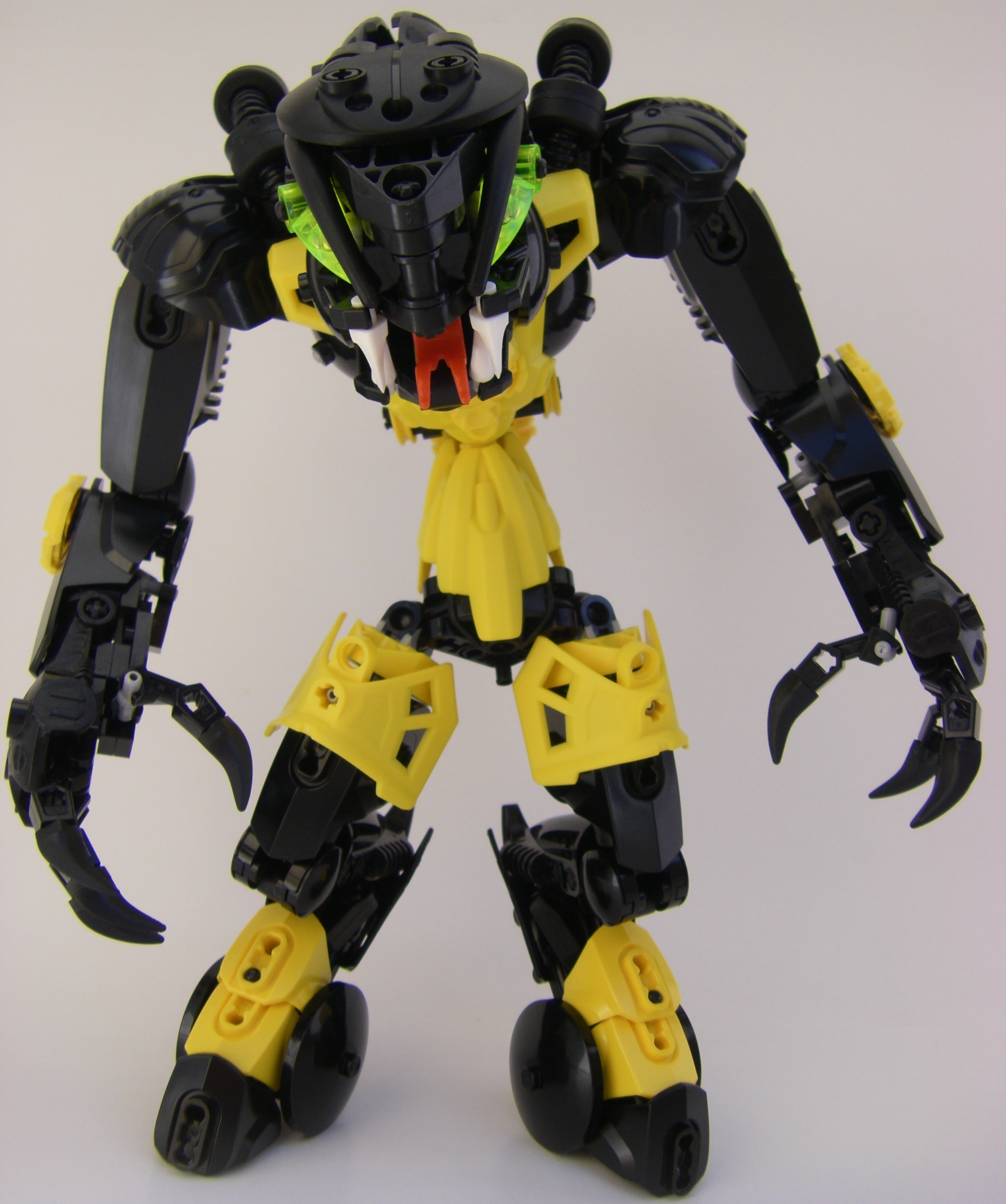 gilamonstrosity_004.jpg