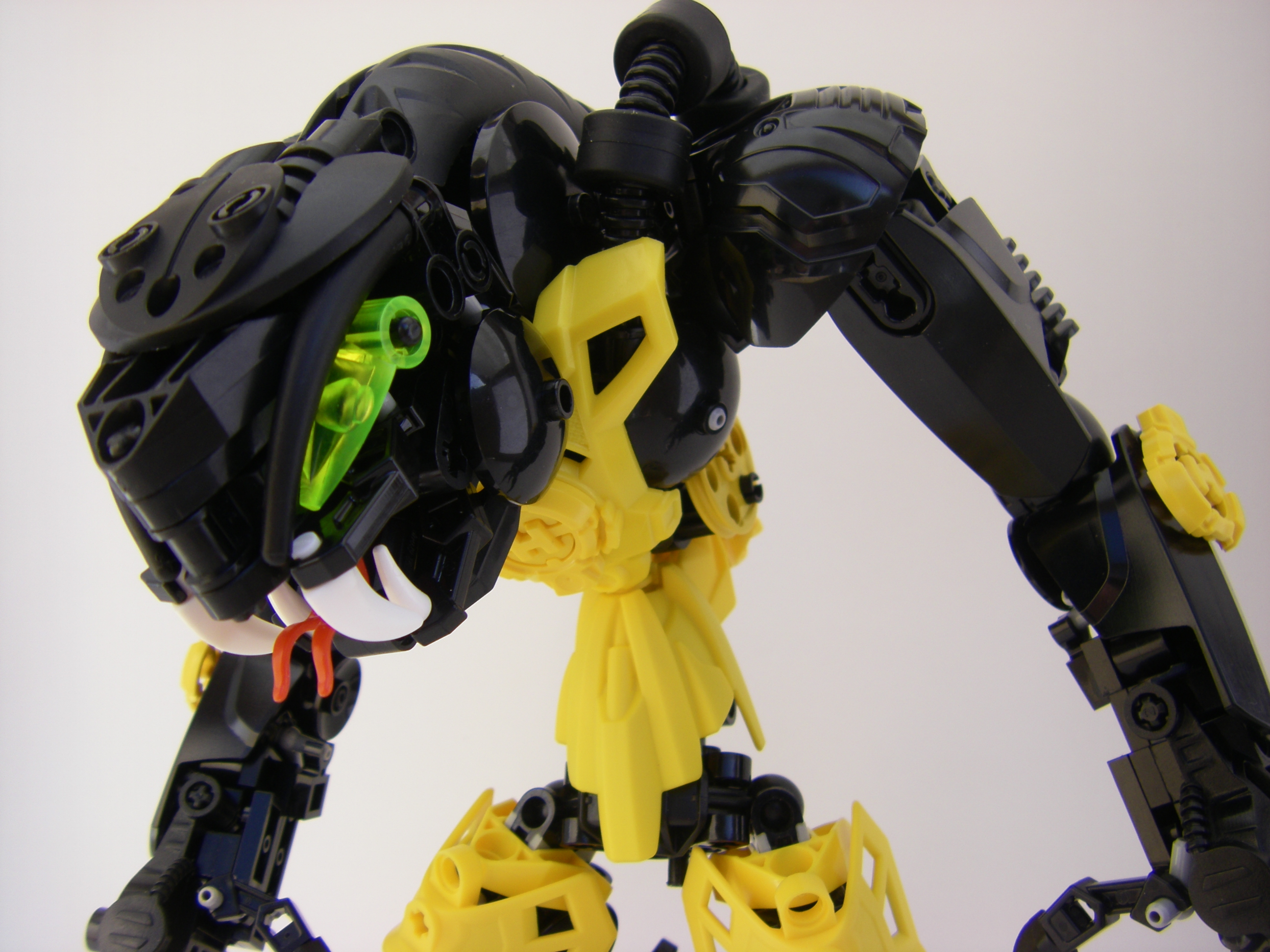 gilamonstrosity_006.jpg