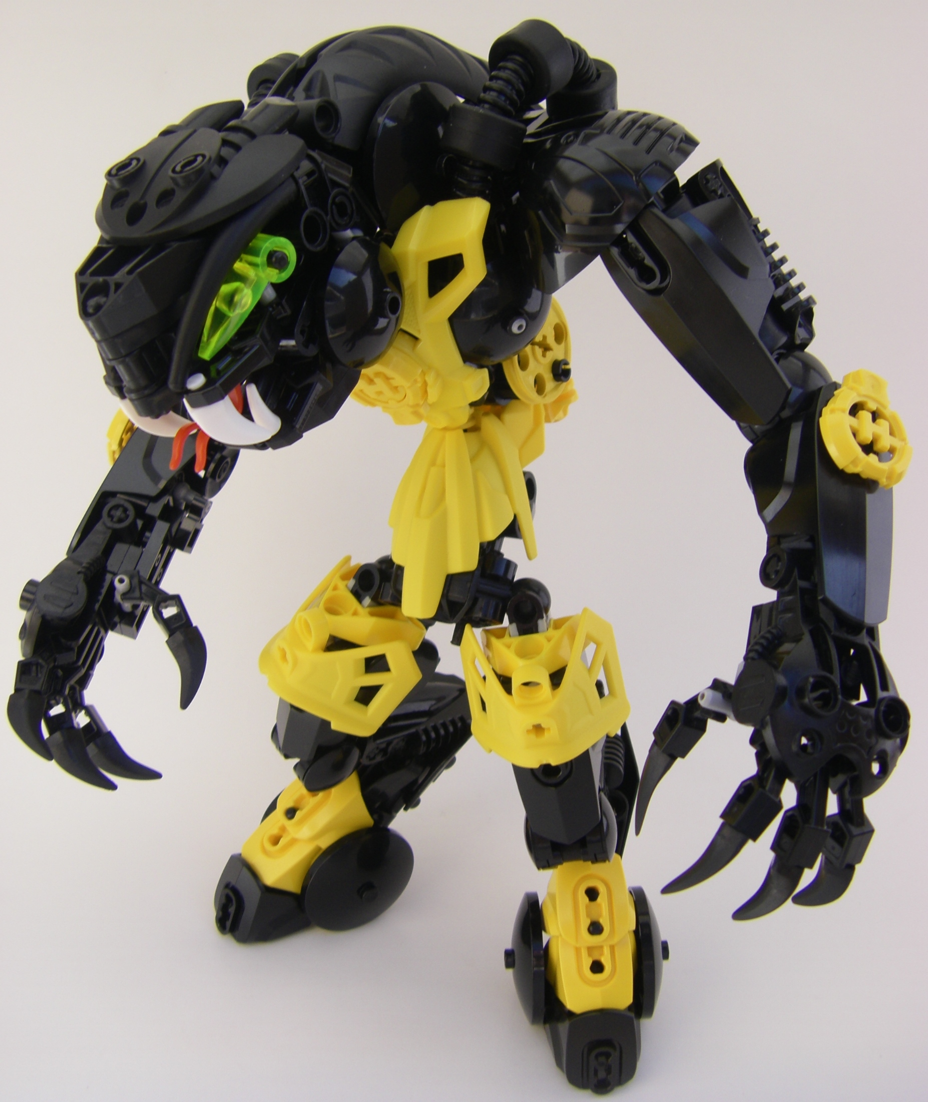 gilamonstrosity_009.jpg
