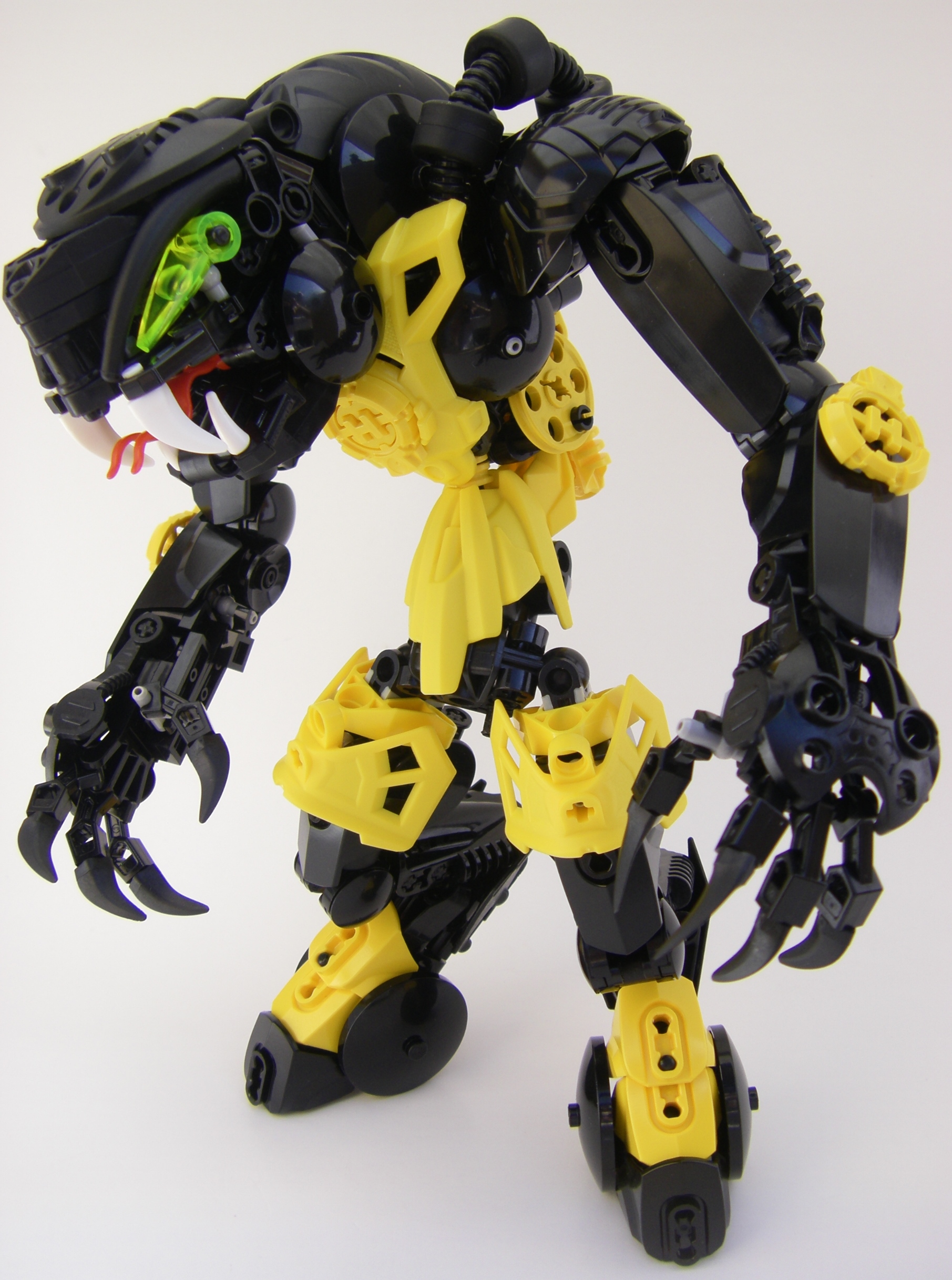 gilamonstrosity_012.jpg