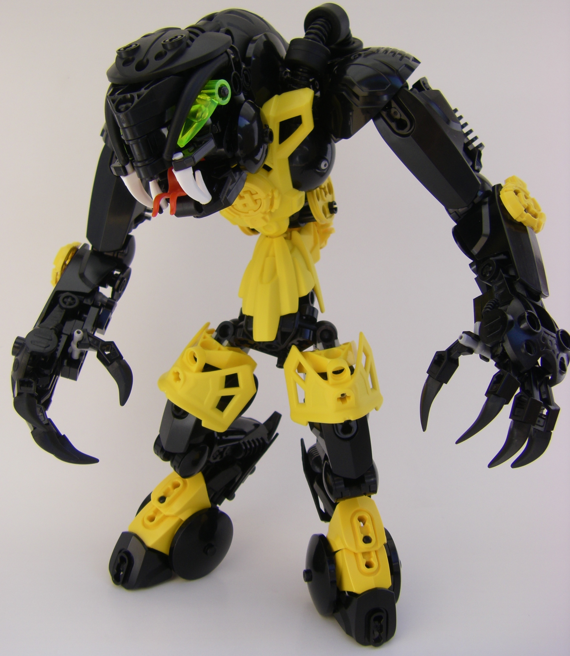 gilamonstrosity_014.jpg