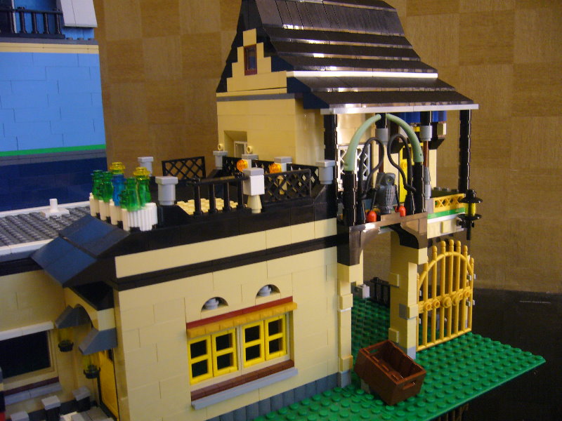 moc10190_4954j_08.jpg