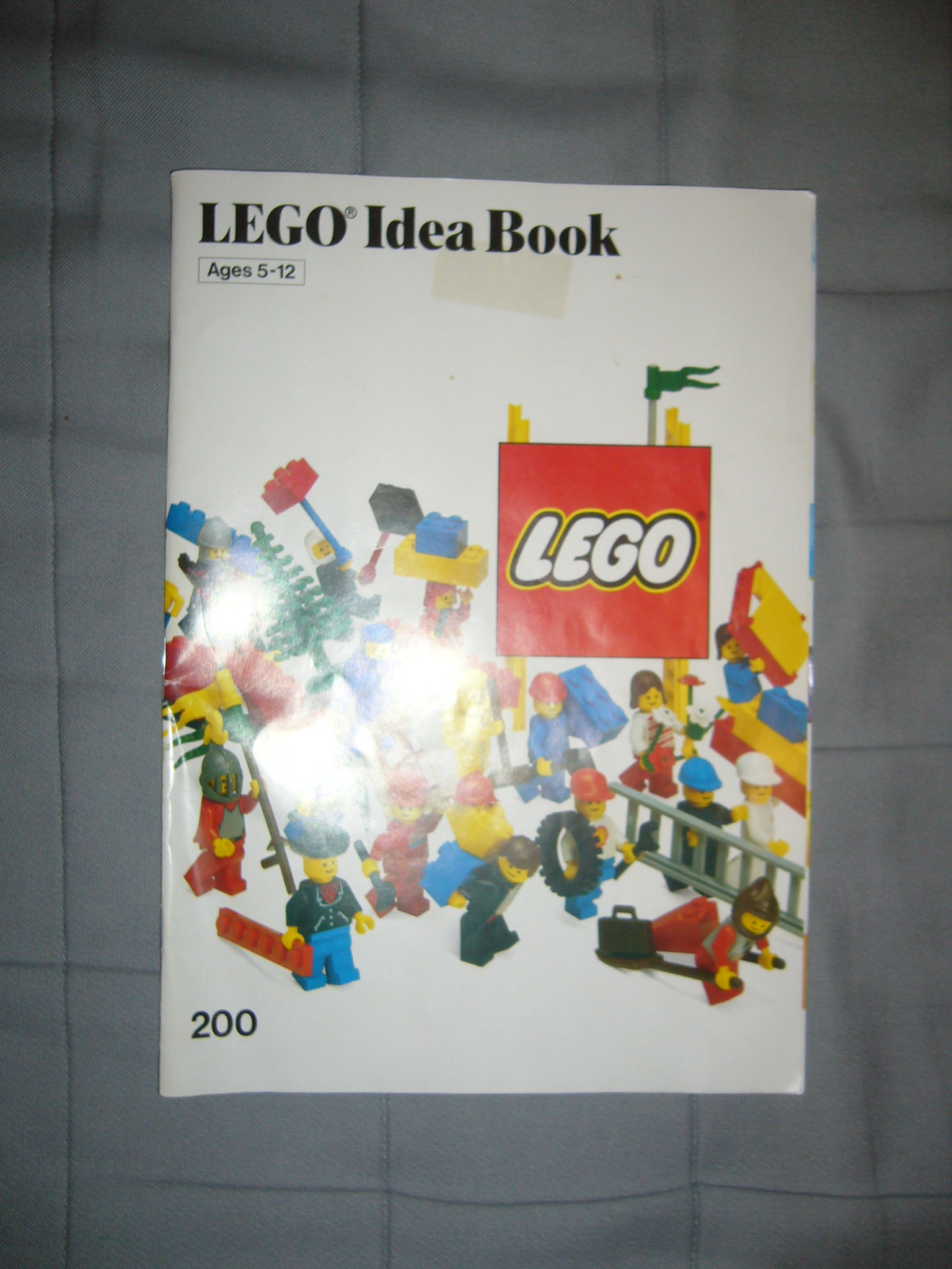 lego_idea_book_200.jpg