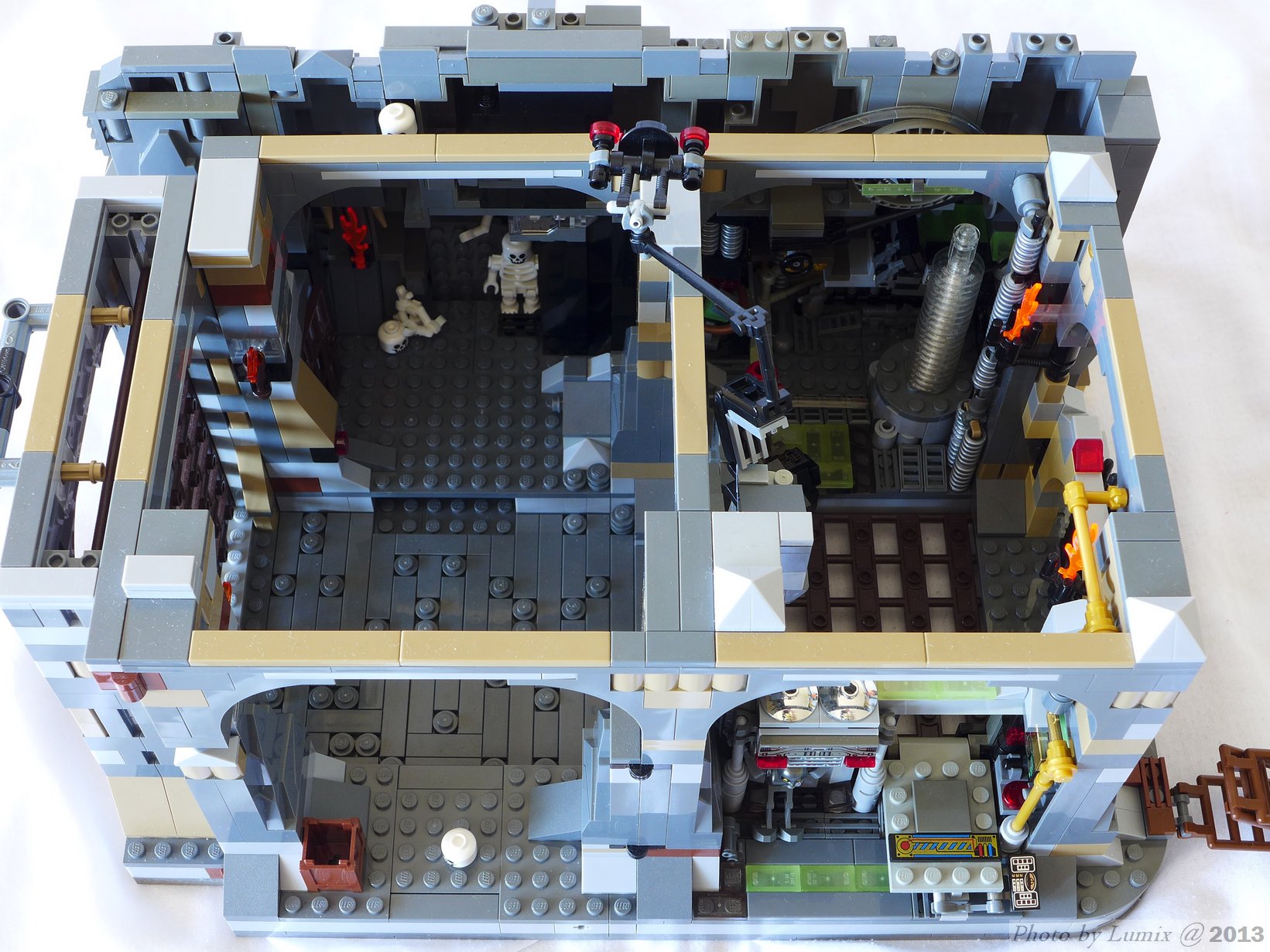 ucs_palace_096.jpg