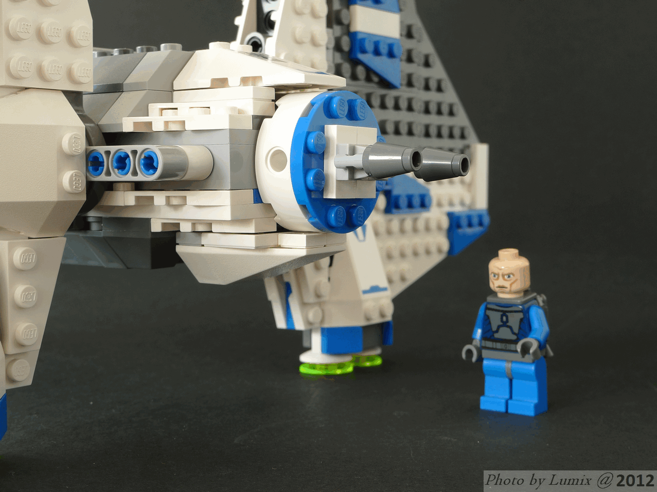 9525_76a.gif