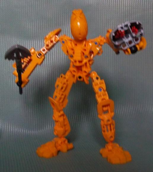 spear_and_blaster.jpg