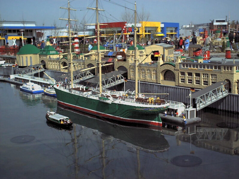 minilandhamburgsegelschiff.jpg