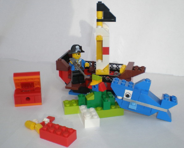 pirate_building_set_054trimedit_1_1.jpg