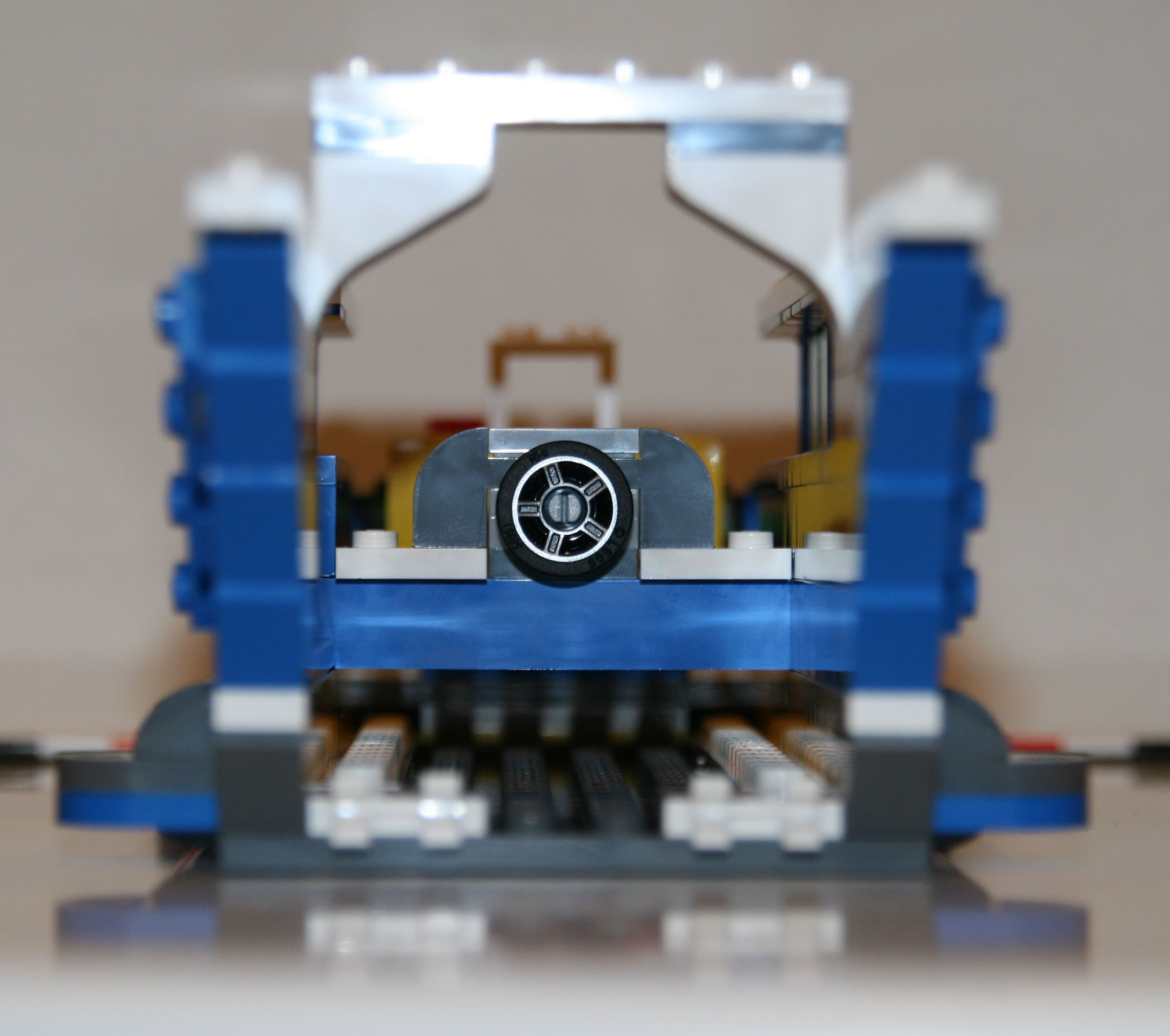 4439-stop-inside.jpg