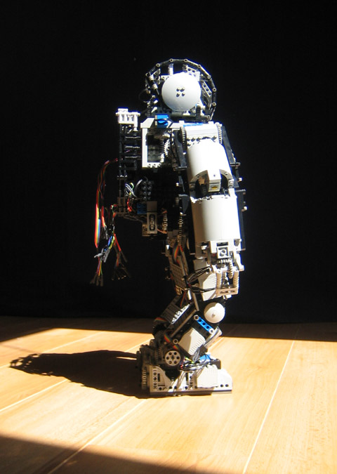 asimo02.jpg