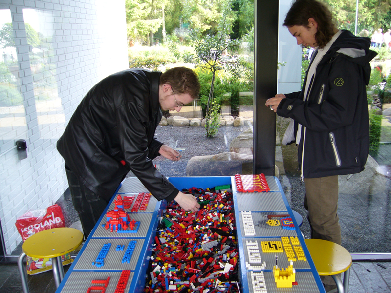 legolandweirdness7.jpg