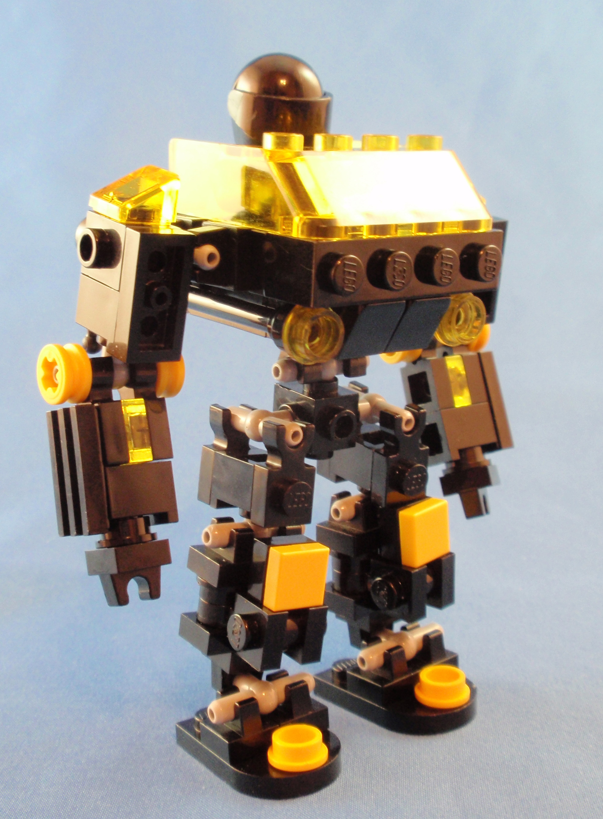 blacktron_i_hardsuit.jpg
