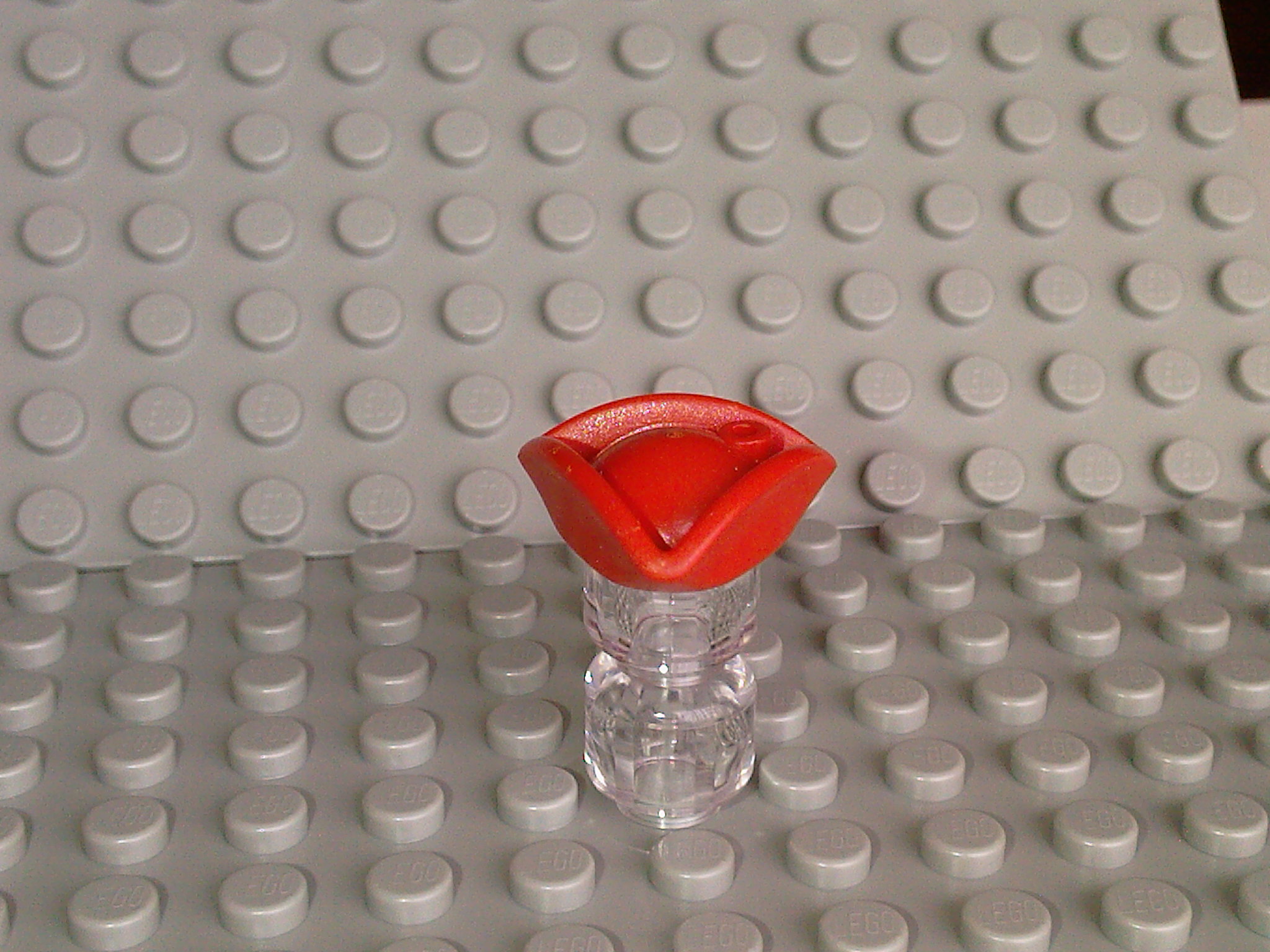 2544_-_pirate_tricorne_red.jpg