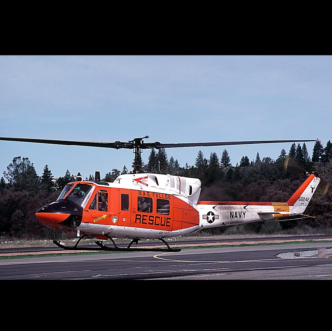 1200px-uh-1n-4.jpg