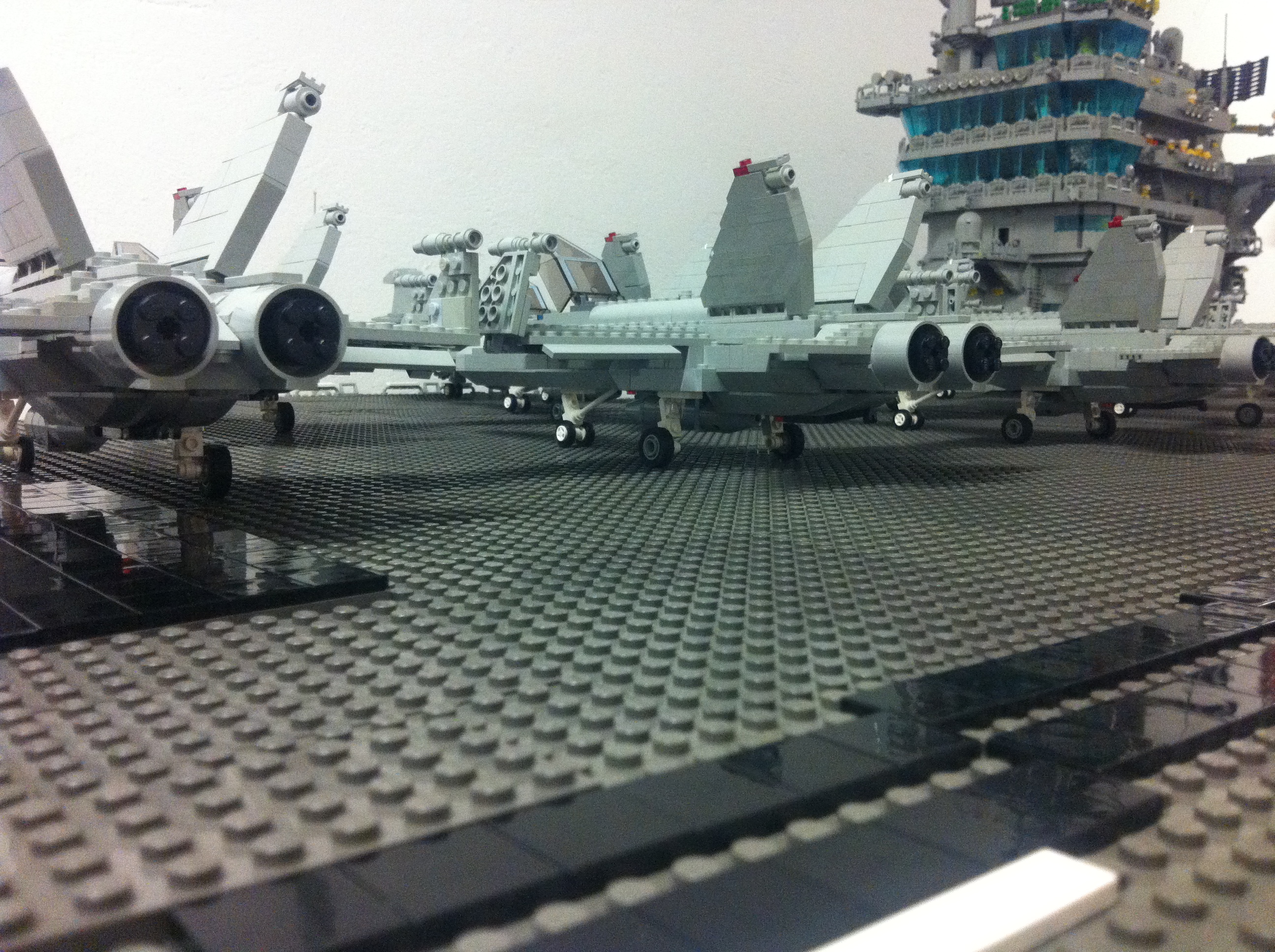 ussharrystrumanflightdeck6.jpg