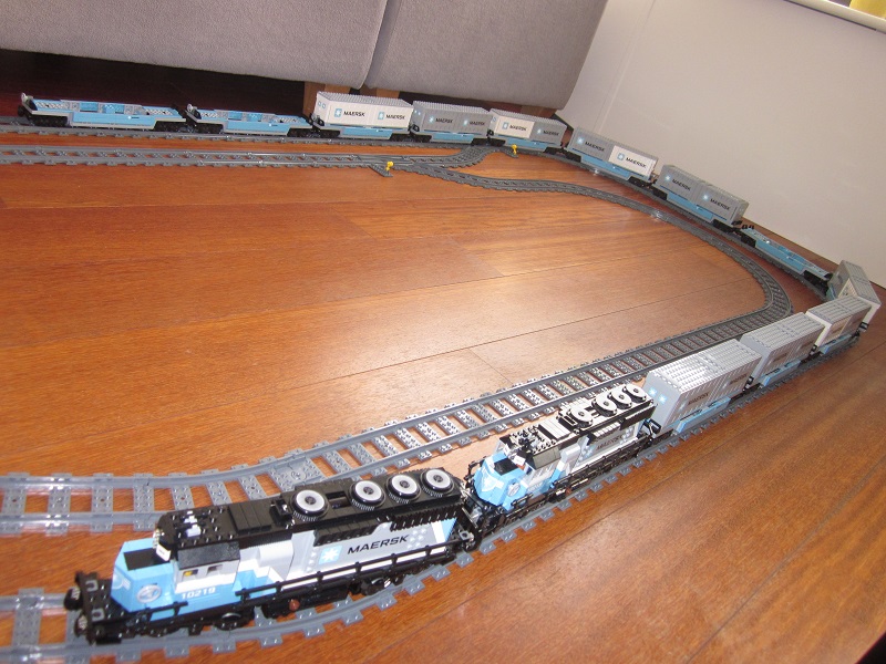 double_maersk_12_wagons_03.jpg