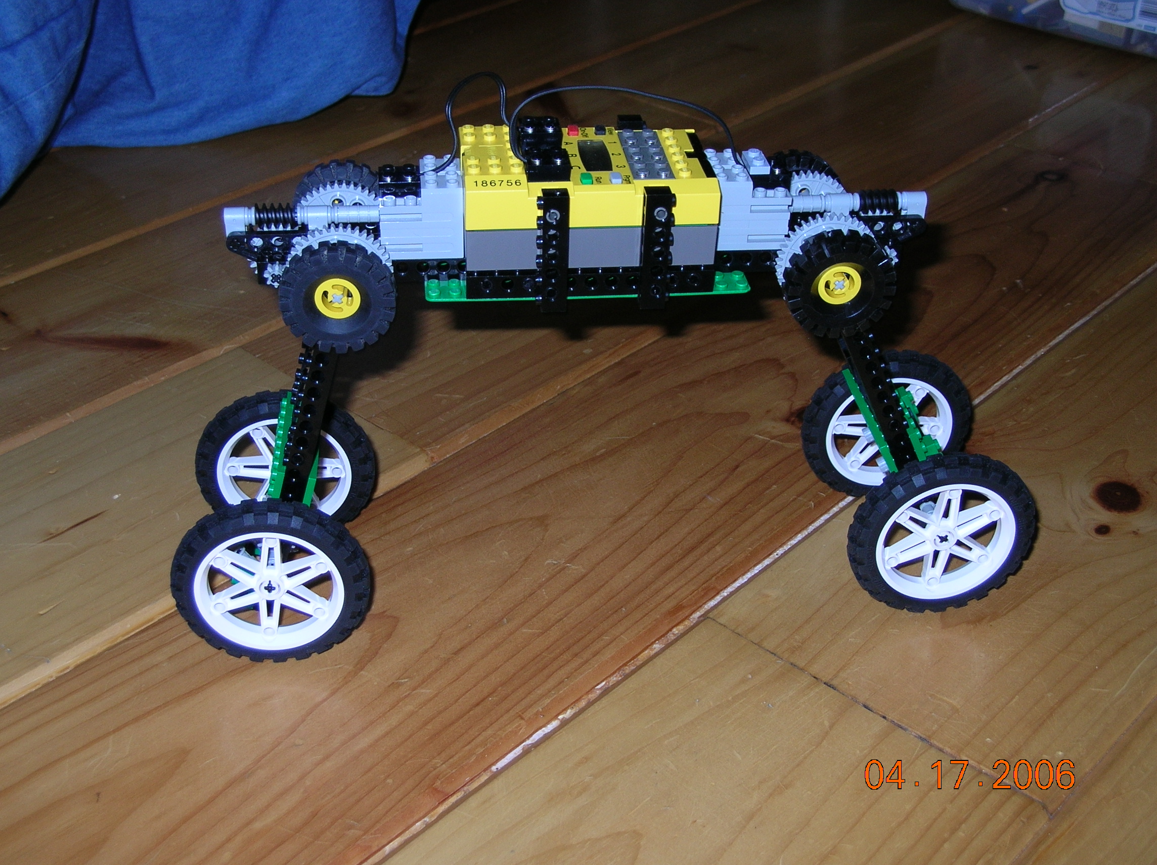 inchbot__002.jpg