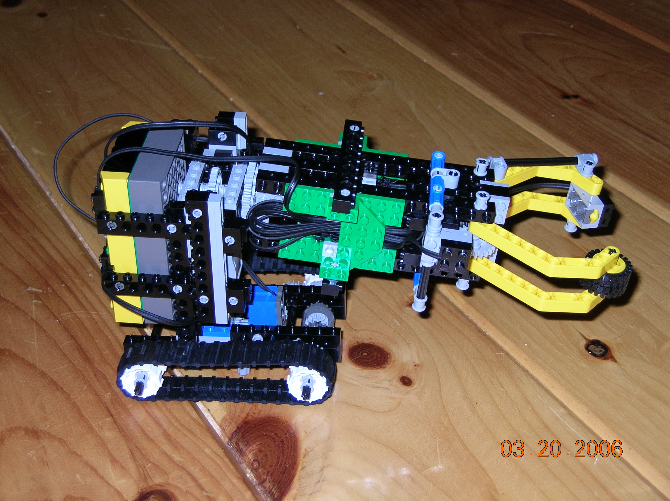 mobile_claw_2.0_002.jpg