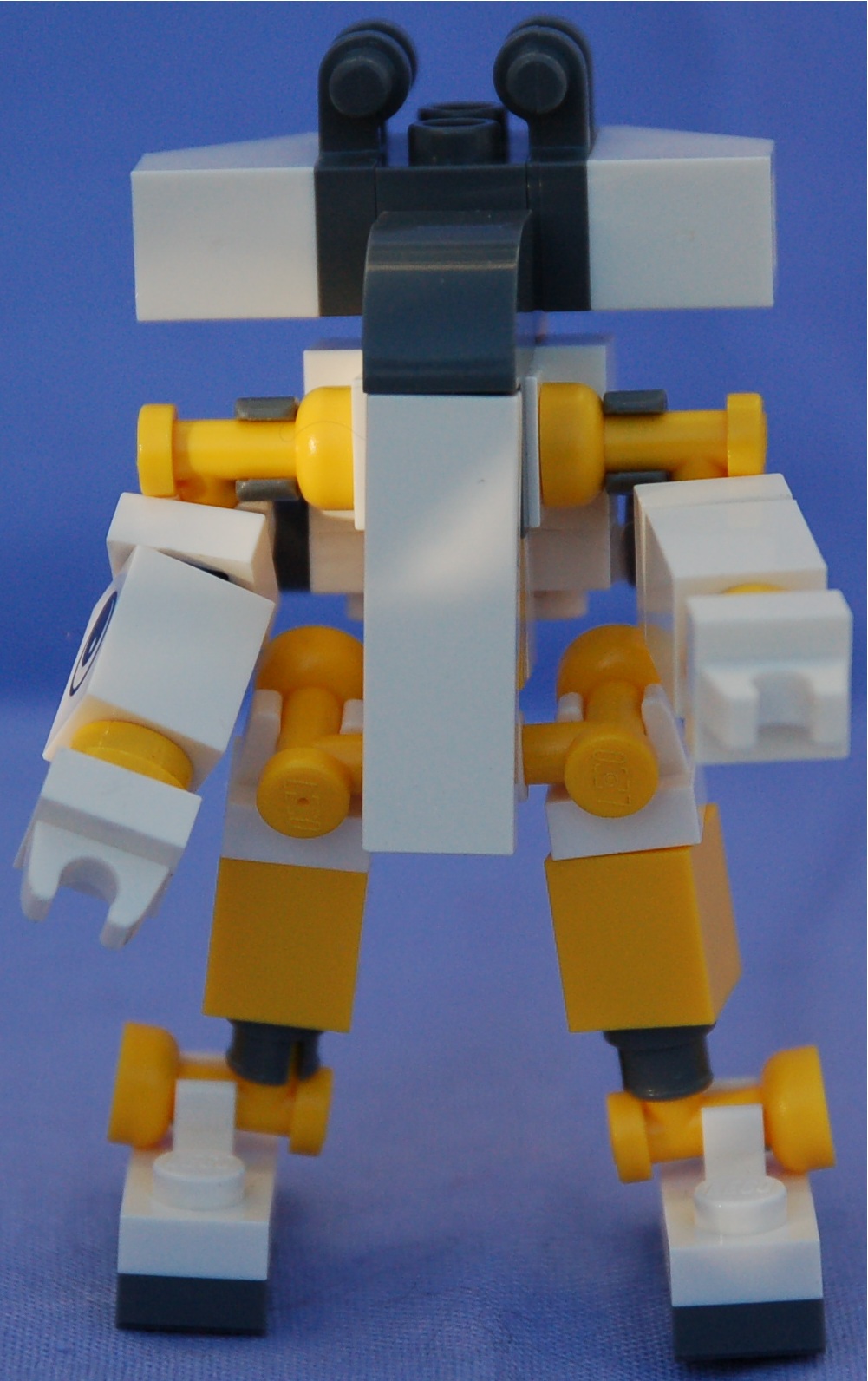 commisar__front.jpg