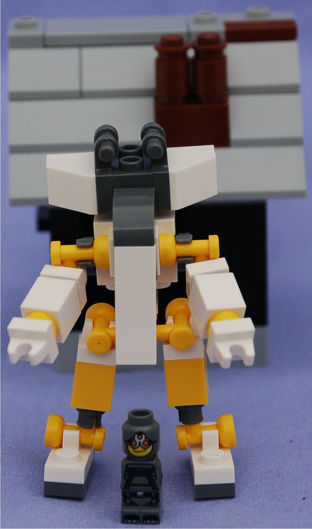 commisar__scale.jpg