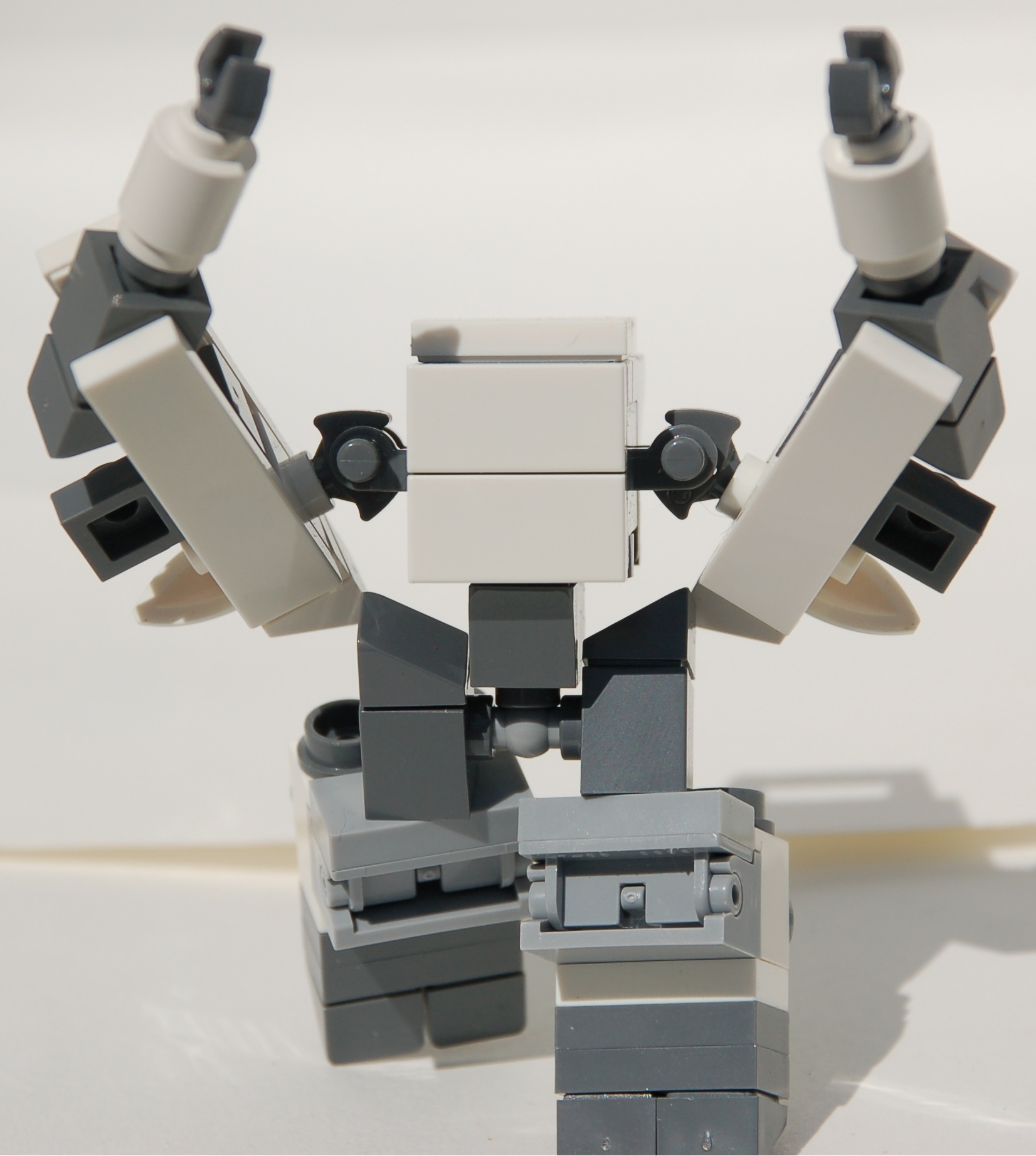 kolossus__front.jpg