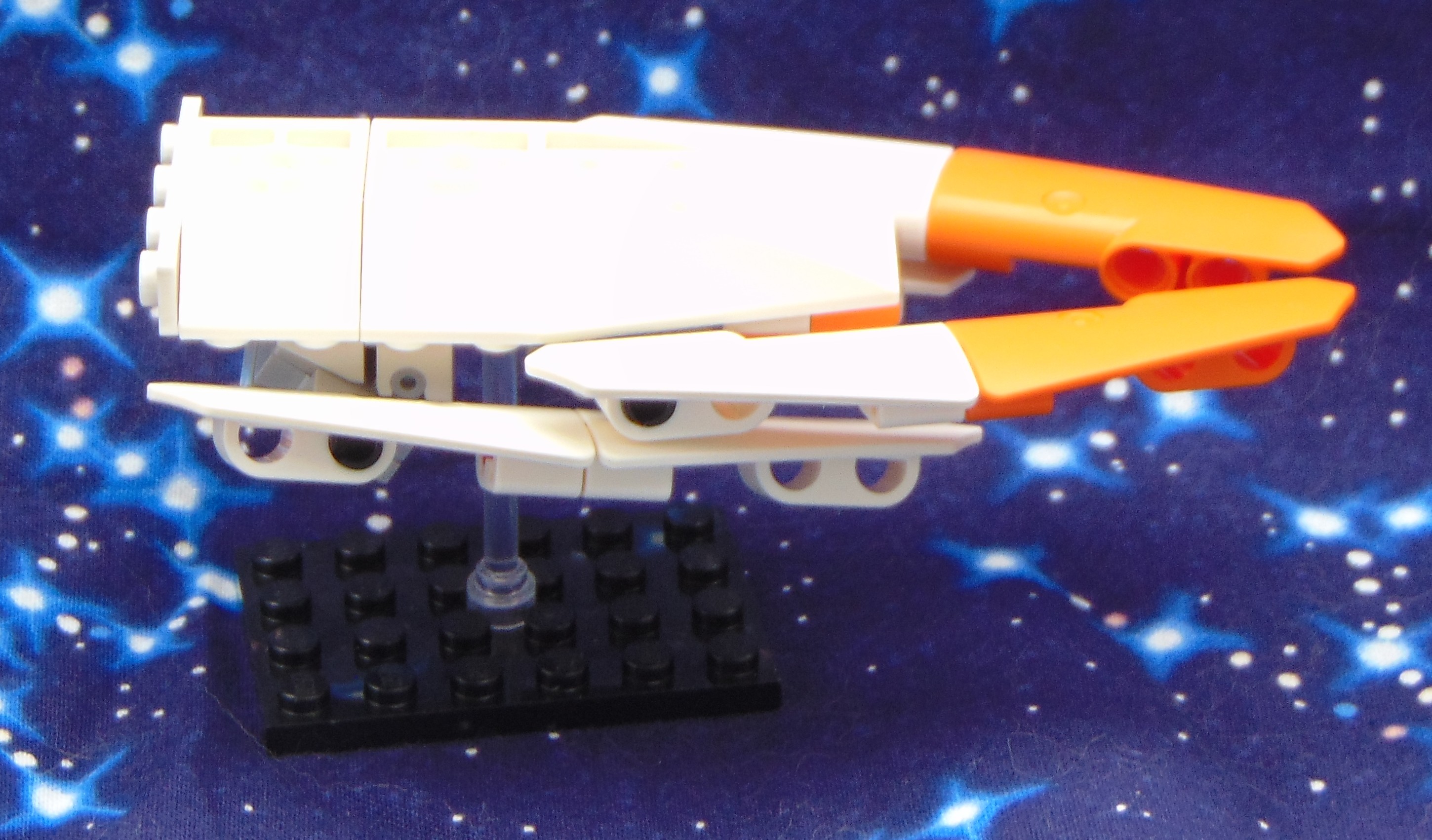 Crossover_Frigate__side.JPG