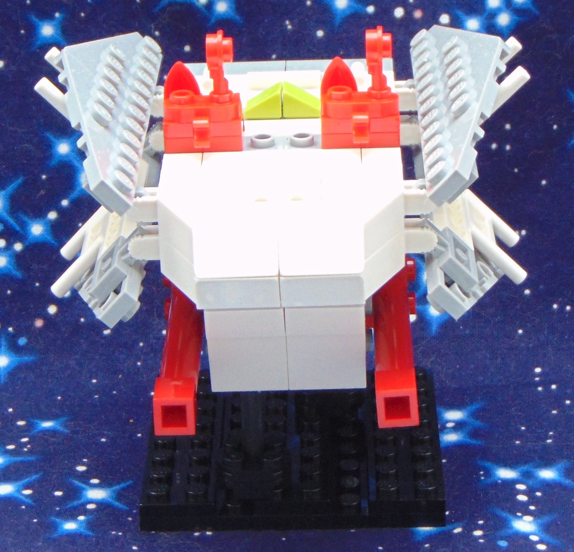 monarch_class_carrier__front.jpg