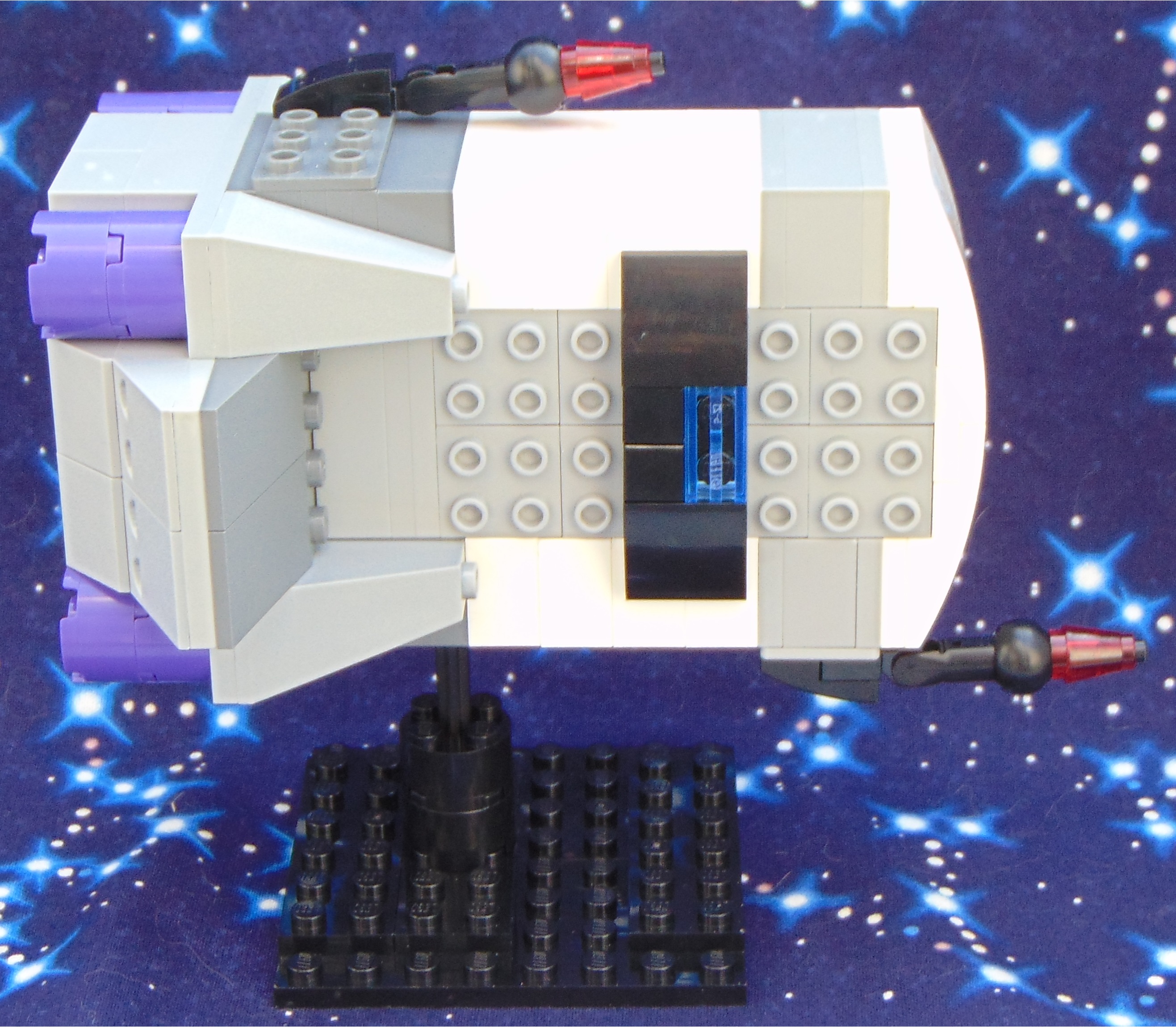 maestre_battle_cruiser__right.jpg