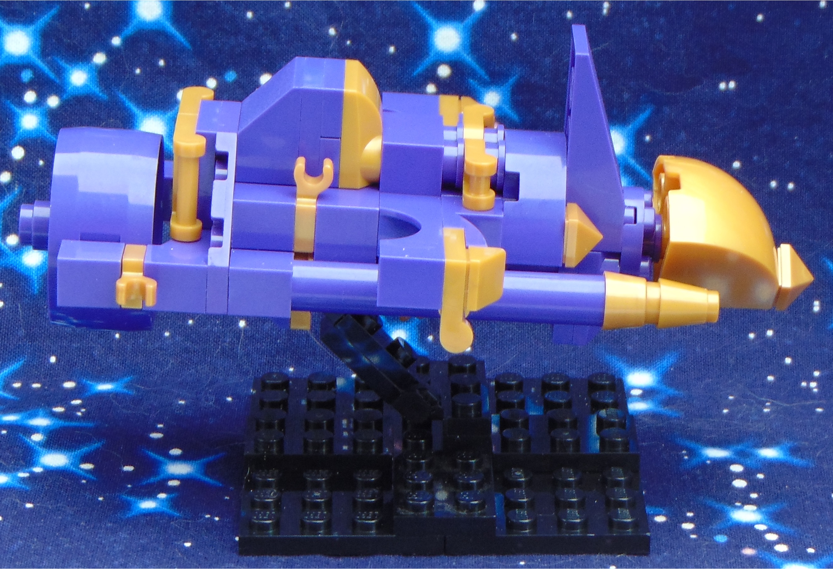 royale_cruiser__side.jpg