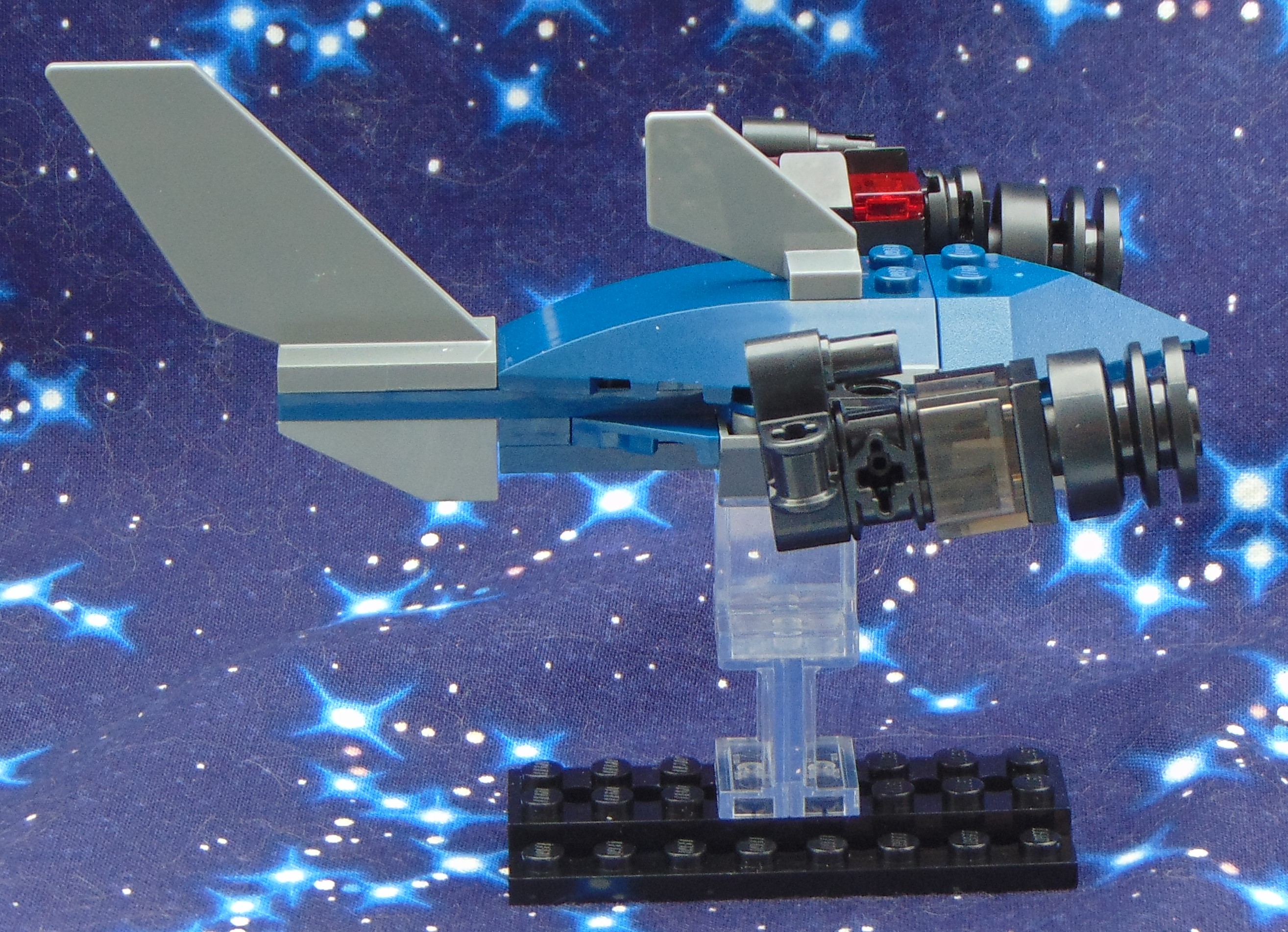 thresher_class_pocket_carrier__right.jpg