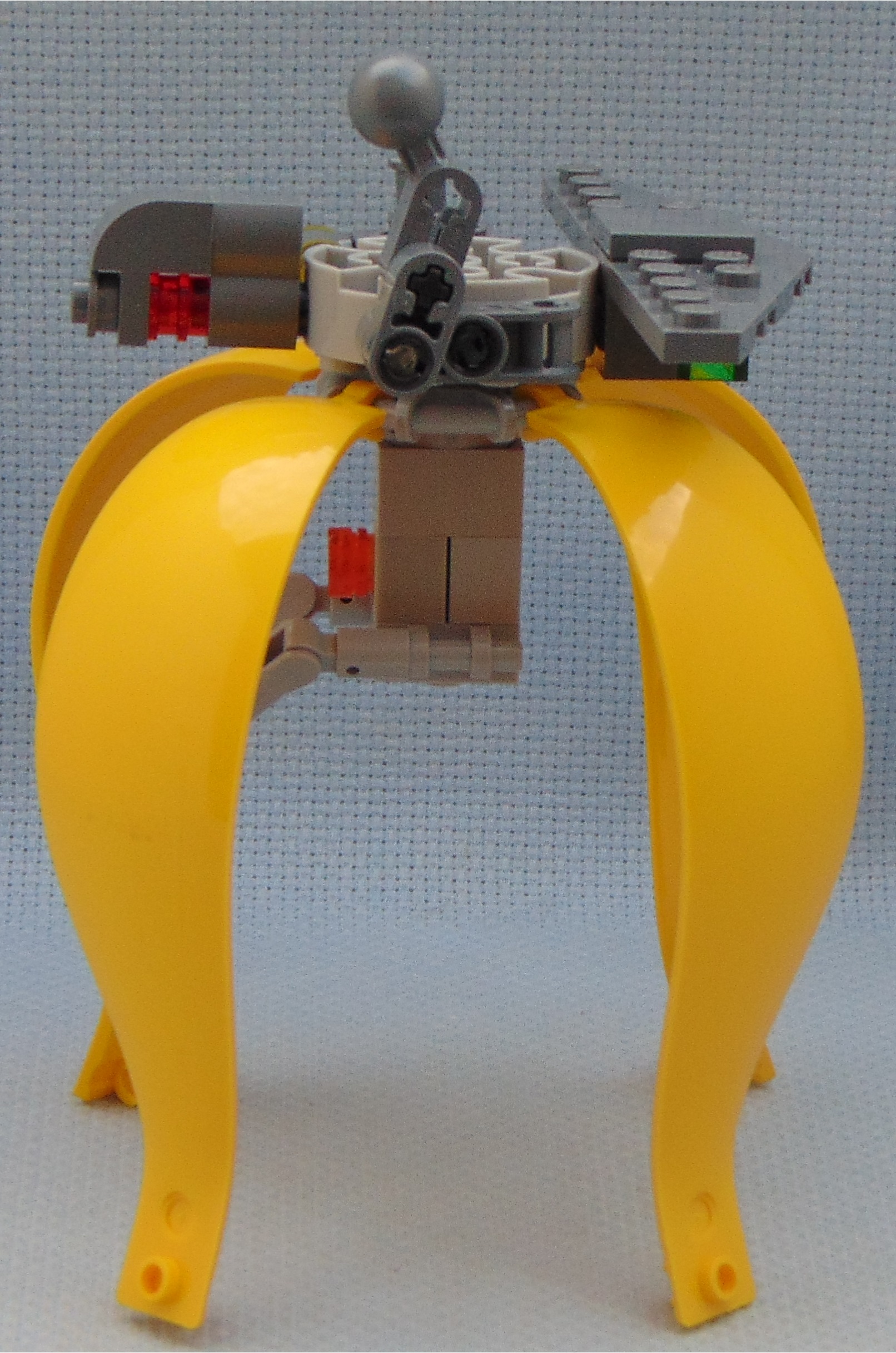 balloon_bot_soldier__left.jpg