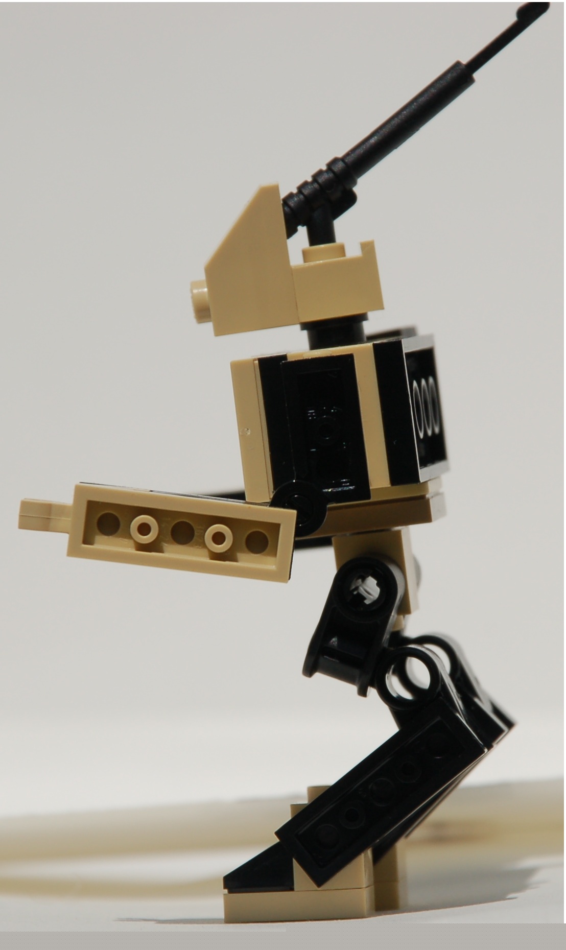 block_chest_frame__tan__side_2.jpg