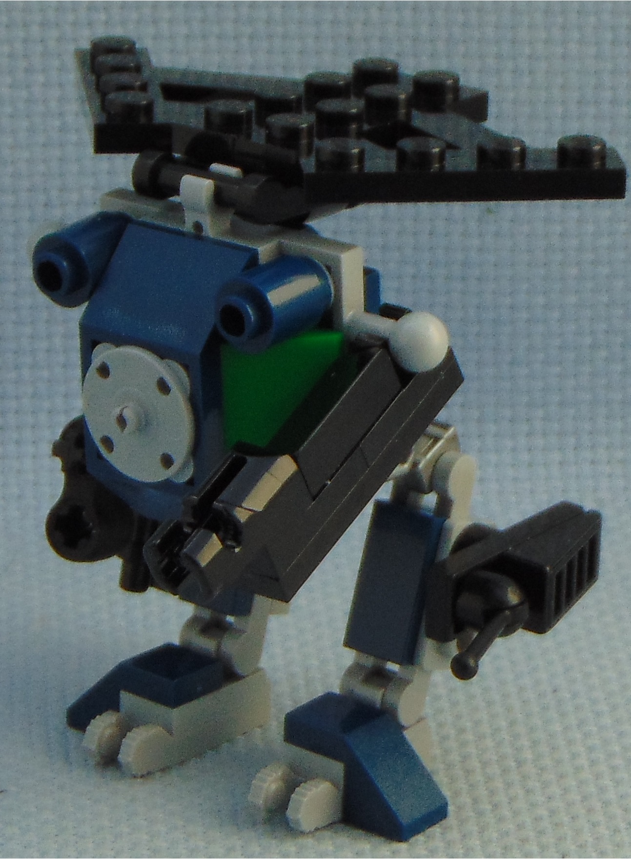 dark_blue_soldier__angle.jpg
