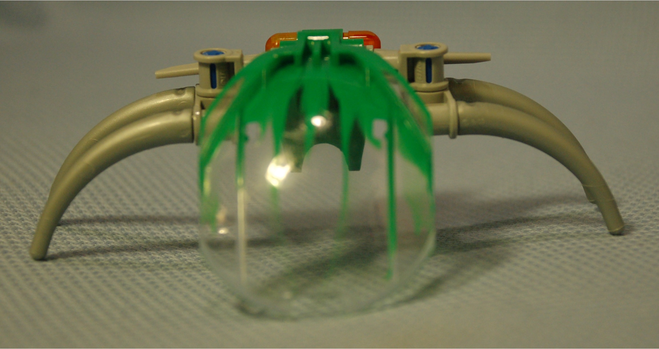 green_mecha_cicada__rear.jpg