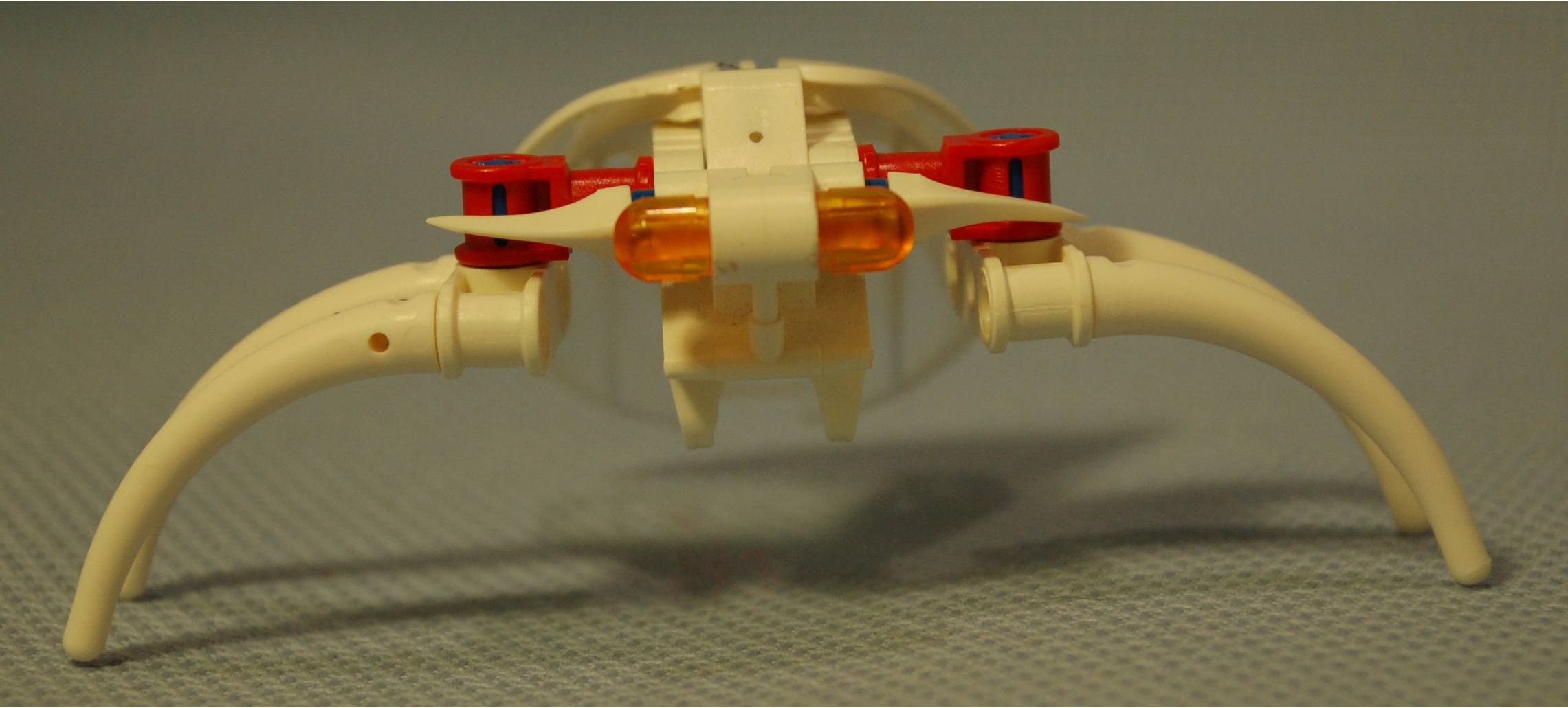 white_mecha_beetle__front.jpg