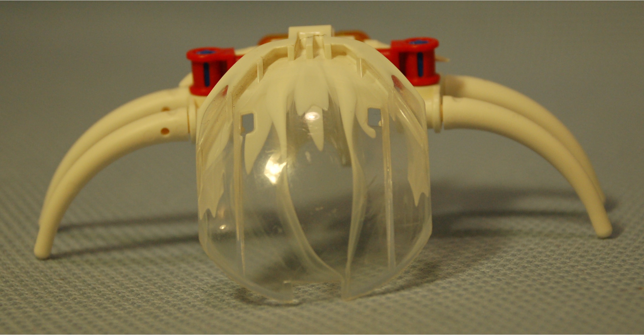 white_mecha_beetle__rear.jpg