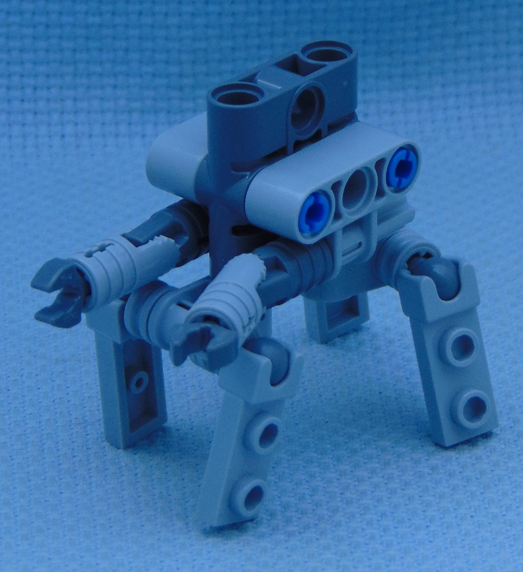 regular_construct-o-bot__angle.jpg