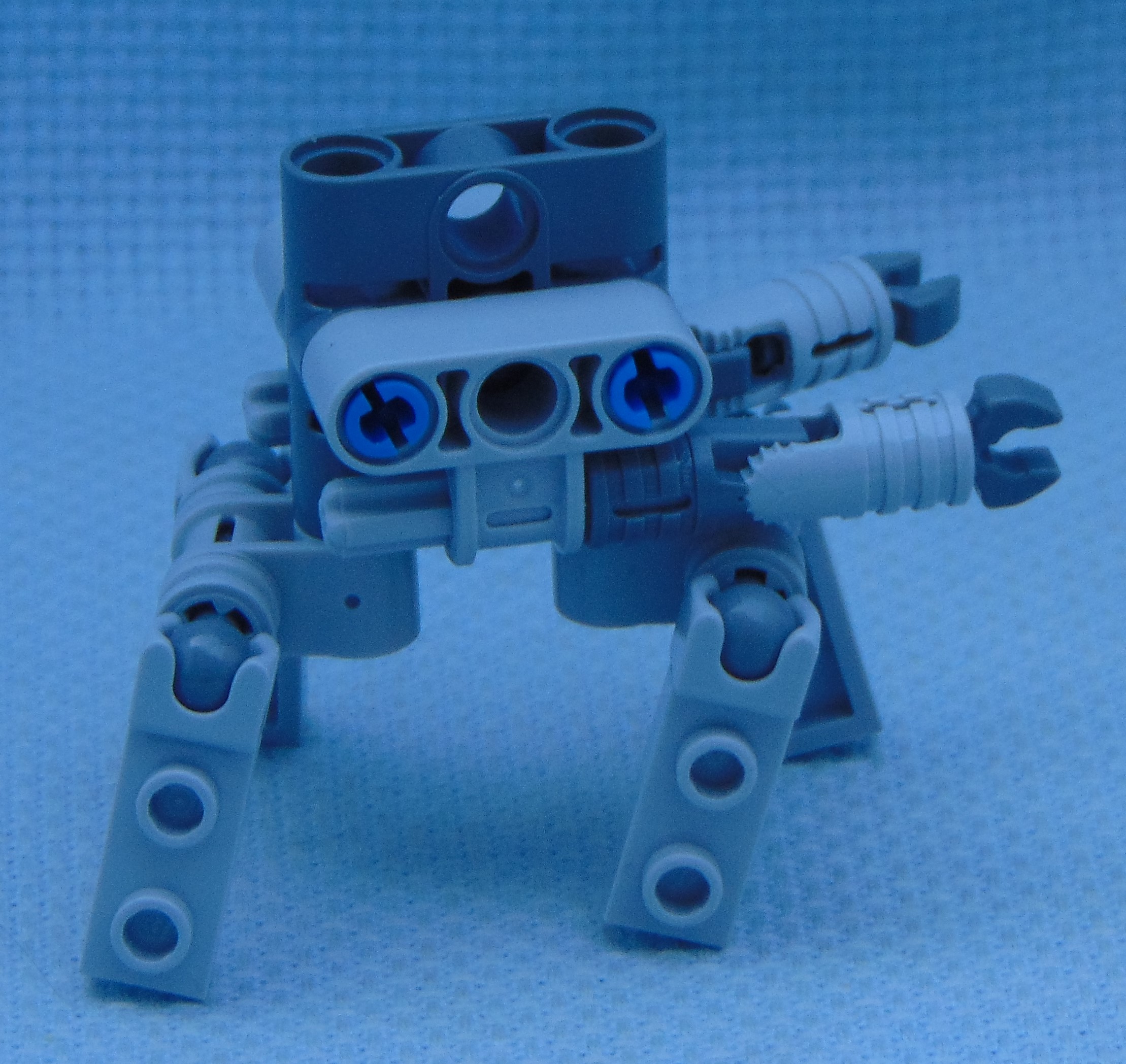 regular_construct-o-bot__side.jpg