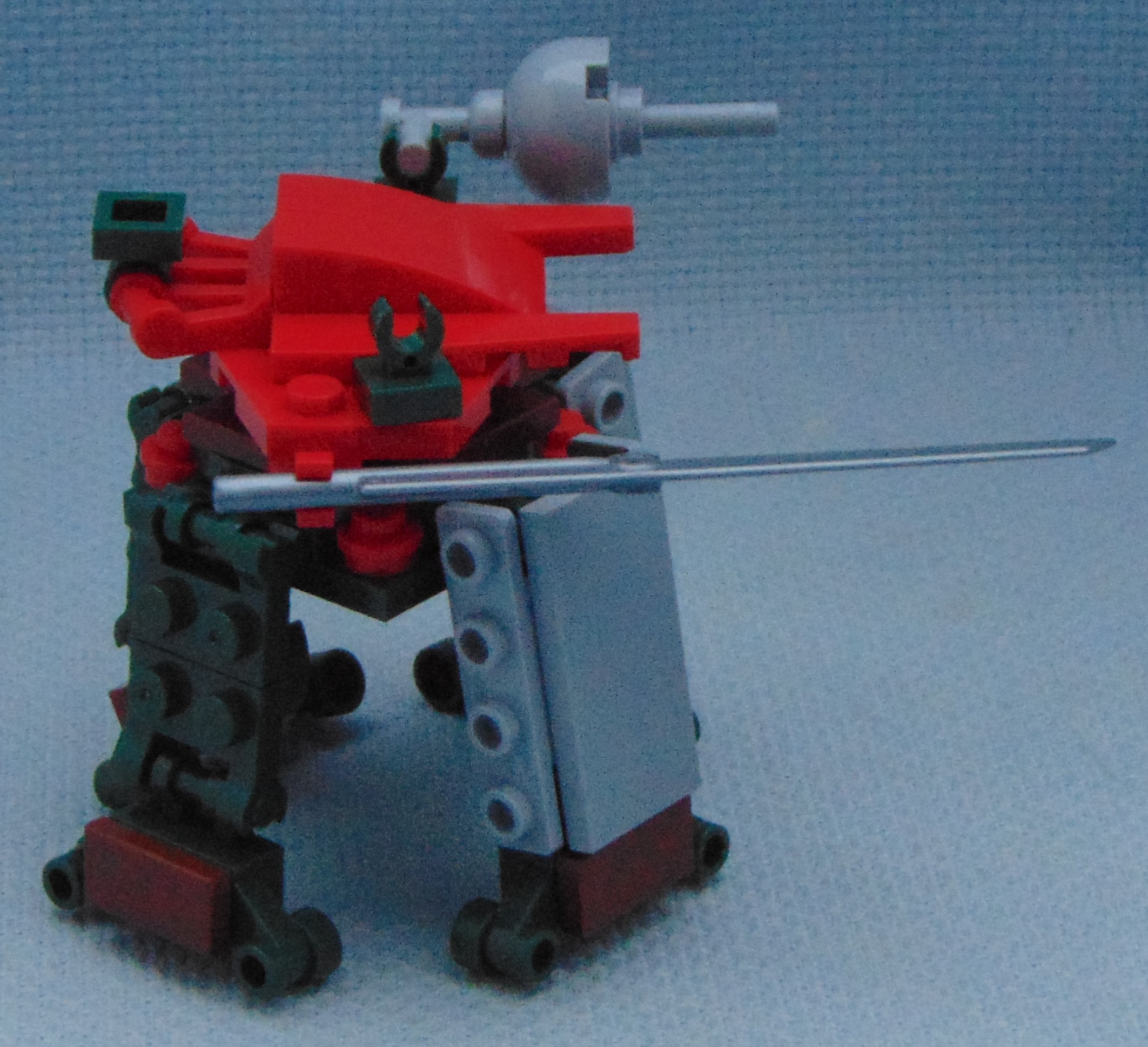 dgr-1_armored_swarmer__right.jpg