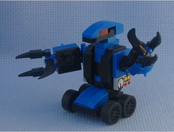 blue_dalek_droid__angle.jpg