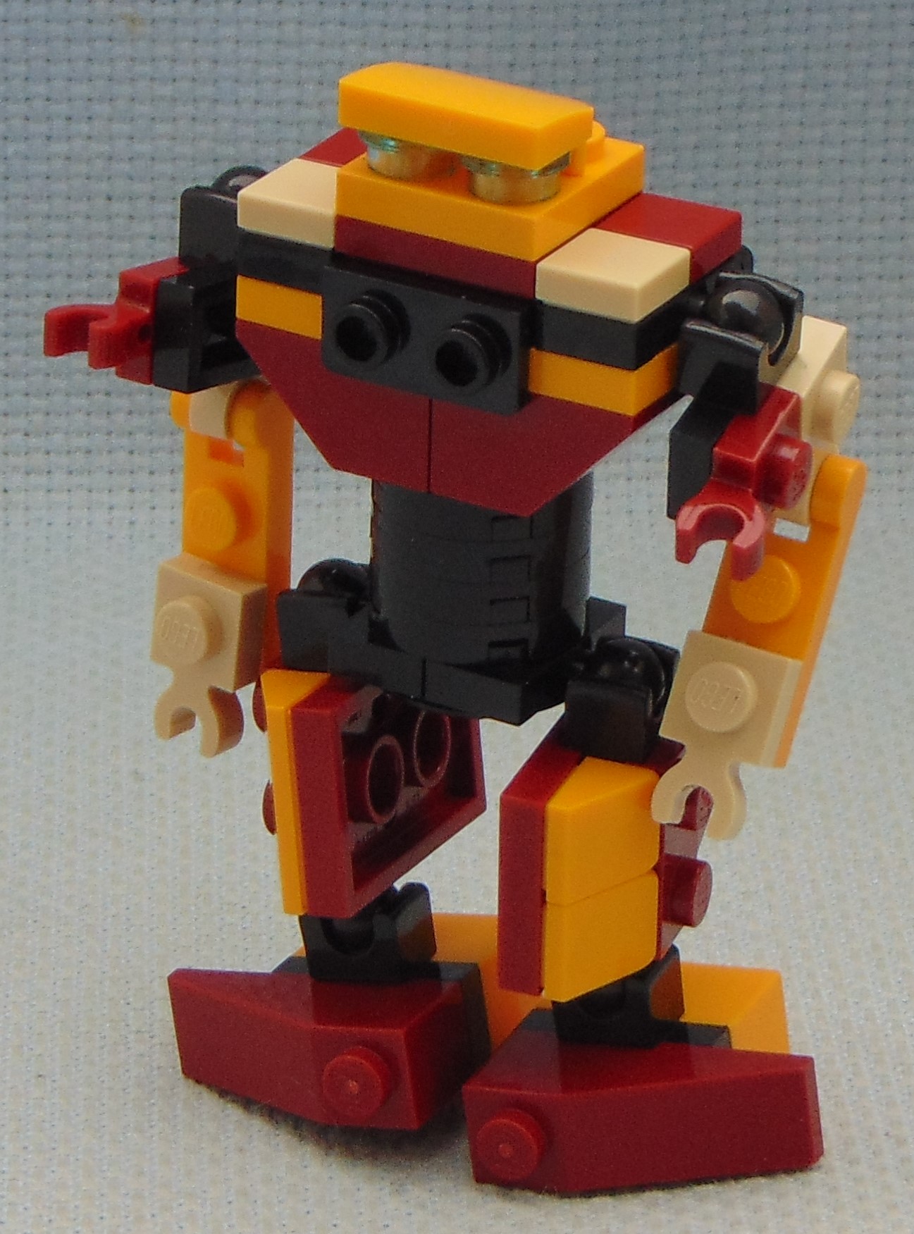dr._blobs_minion__angle.jpg