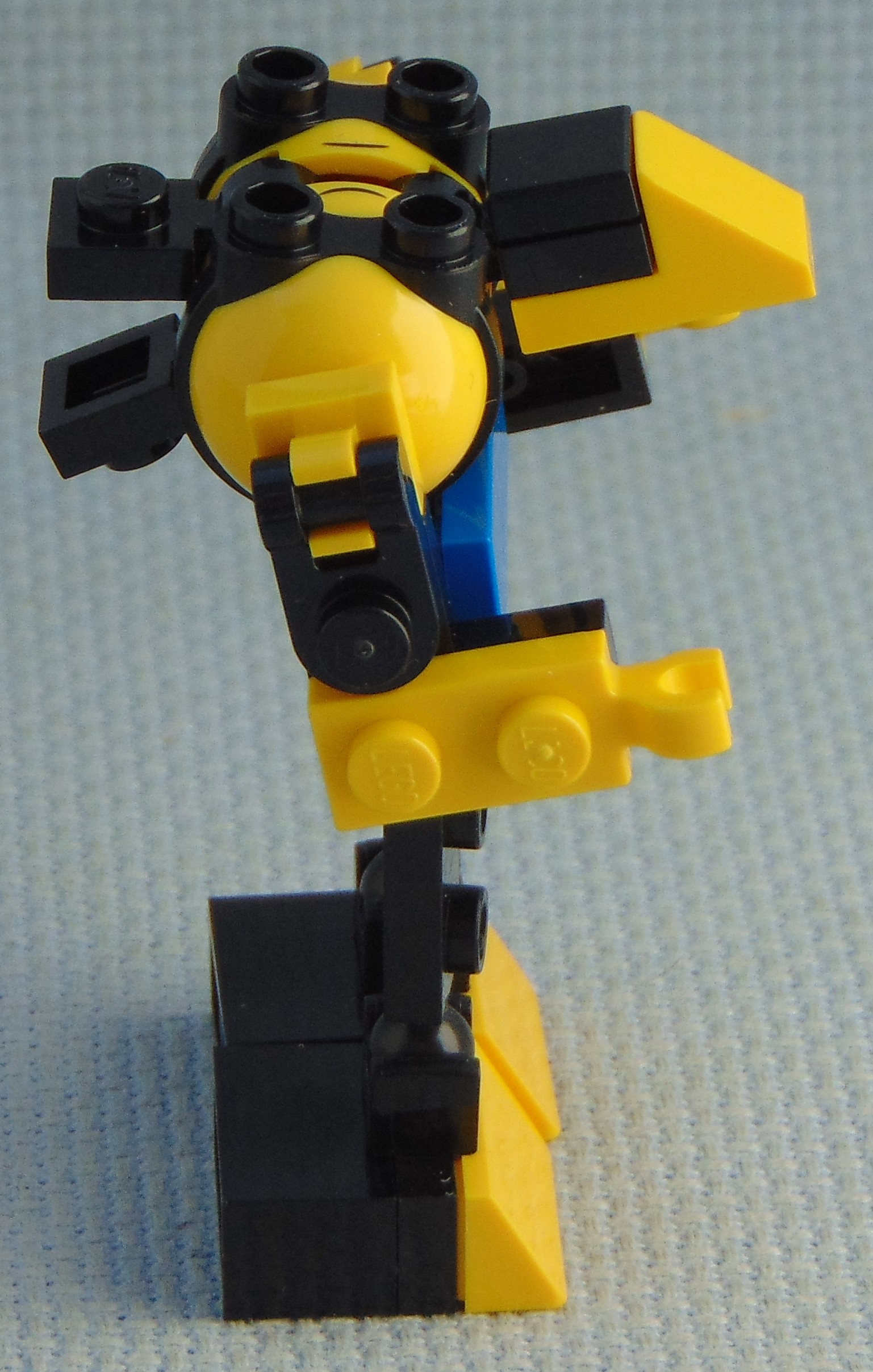 egg_walker_16b__side.jpg