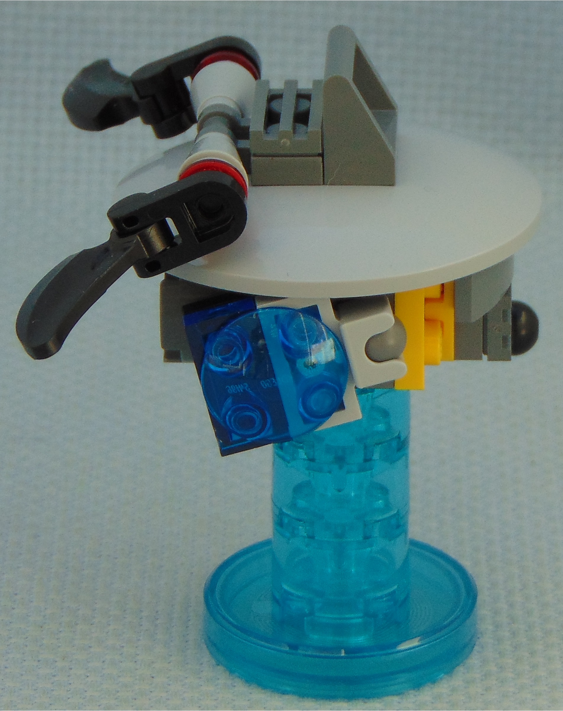 flying_saucer_brawler__right.jpg