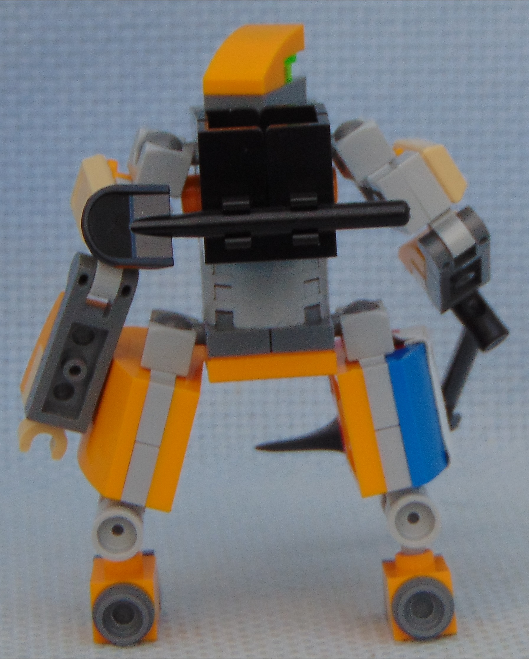 generic_farmer_harvest__rear.jpg
